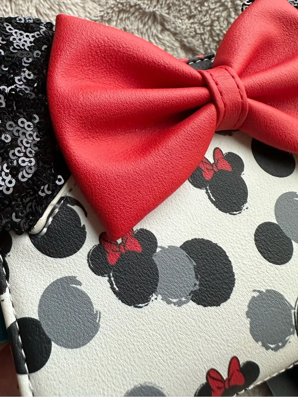 Loungefly Disney Minnie Mouse Sequin 3D Ears Snap Wallet NWT